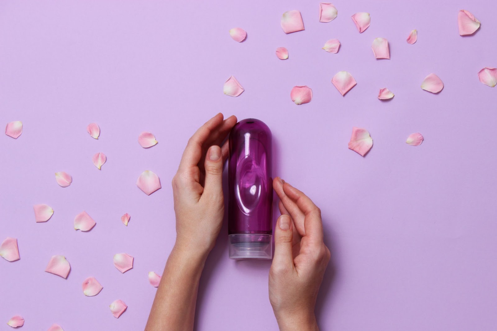 Lube for Masturbating: What to Use and What to Avoid – Durex India