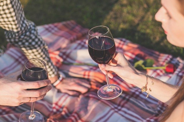 Important Tips to Make Your First Date Impactful | Durex India